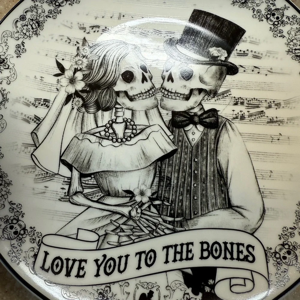 Eaton Fine Dining “Love You to the Bones”Skeleton Halloween Decorative Plates 4